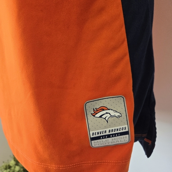 DENVER BRONCOS NFL Von Miller Short Sleeve Lace Up Chest Jersey. Size M - Picture 4 of 10